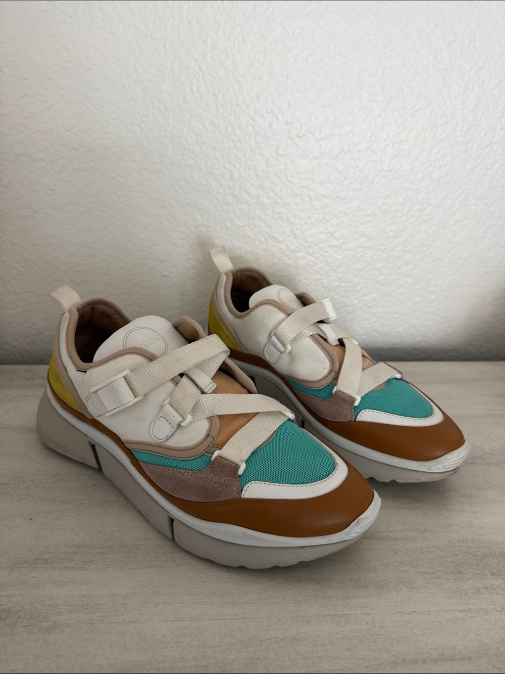 Authentic Chloe Sonnie Low Top Athletic Sneakers Size 40